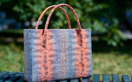 The Ultimate Guide to Choosing the Right Bag Printing Company for Your Brand