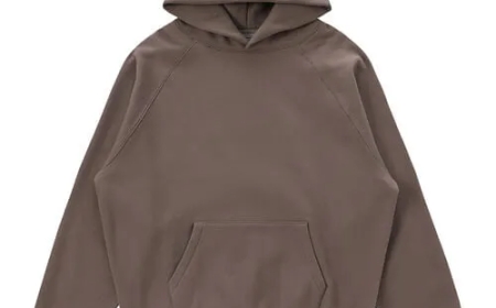 Essentials Hoodies: A Deep Dive into Minimalist Streetwear Culture