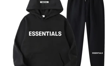 Essentials Hoodie USA Style: A Modern Streetwear Staple