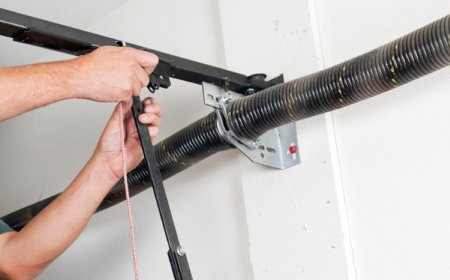 How Can You Tell If You Need Garage Door Dents Repair in Bartlett?
