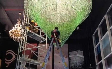 Chandelier Cleaning Dubai – CCD Cleaning Services