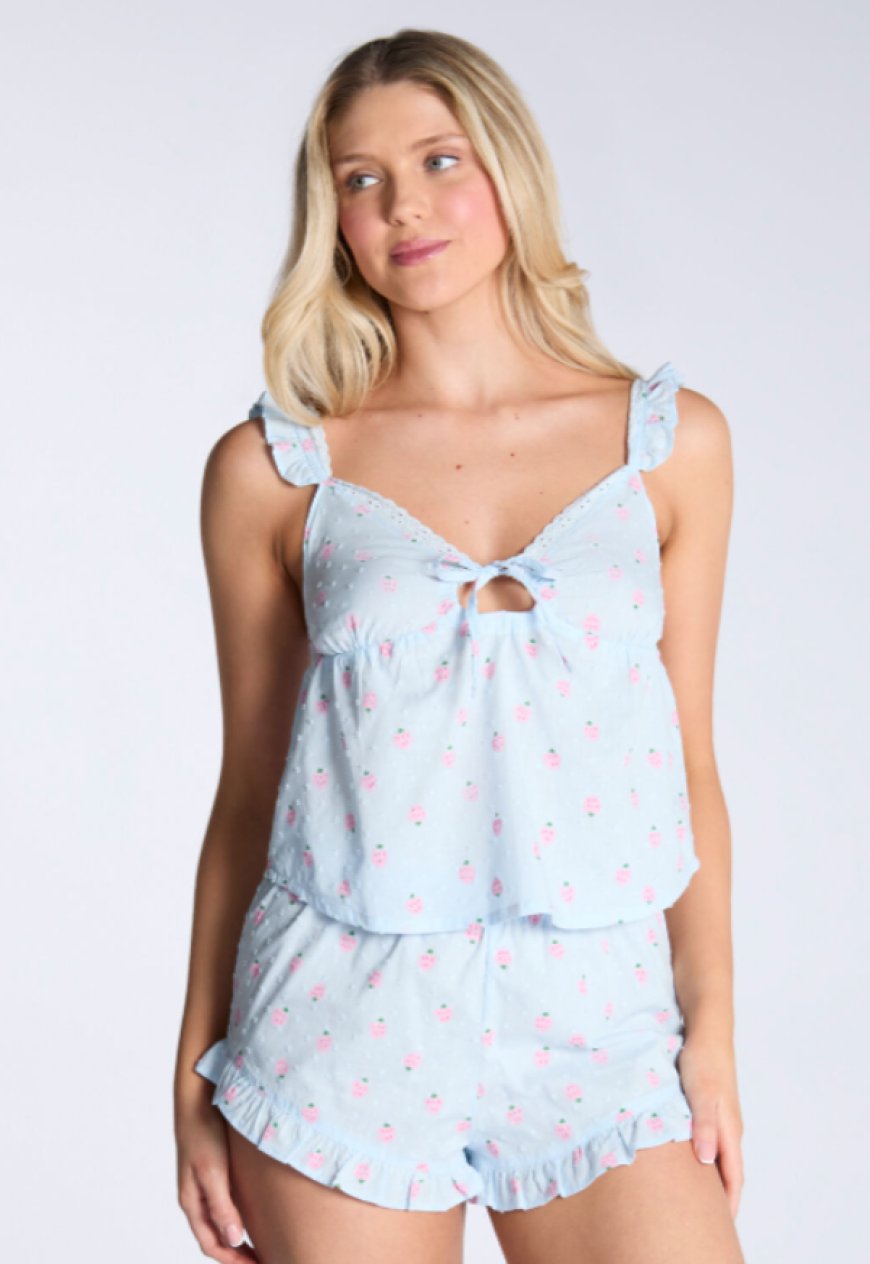 Can a Nighty Replace Pajamas? Here’s What Women Prefer